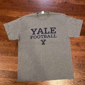 Men’s Yale football T-shirt